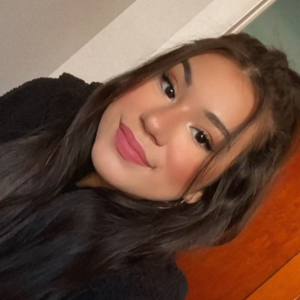 Meet your Posher, Leah